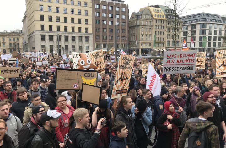 Save the Internet: Eindrucksvolle Demonstration in Düsseldorf; Foto: Peter Ansmann