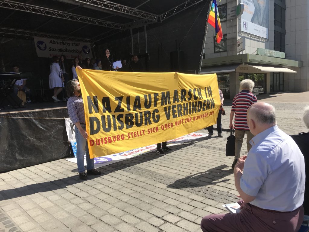 Duisburg stellt sich quer: Informationen zur Nazidemo in Duisburg - und zum Gegenprotest; Foto: Peter Ansmann