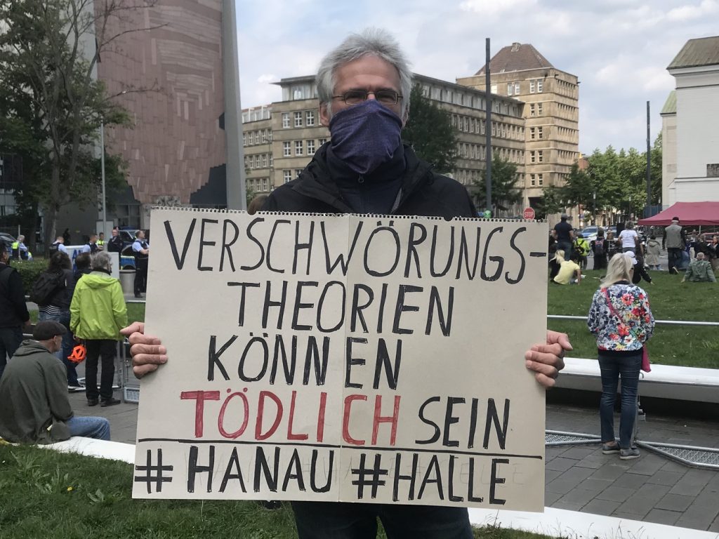 Privater Protest gene den Irrsinn: Duisburg ist nicht ganz verloren; Foto: Peter Ansmann